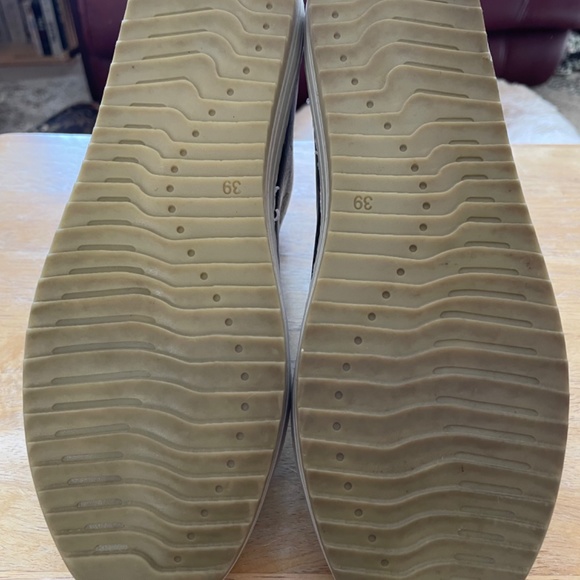 Goby scull Hightop Sneakers - Picture 5 of 8